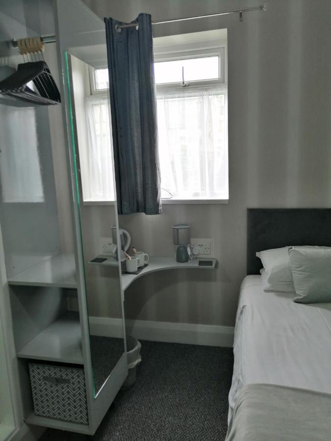 Hotel Balmoral à Morecambe Extérieur photo
