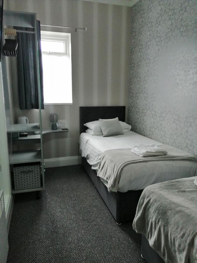 Hotel Balmoral à Morecambe Extérieur photo