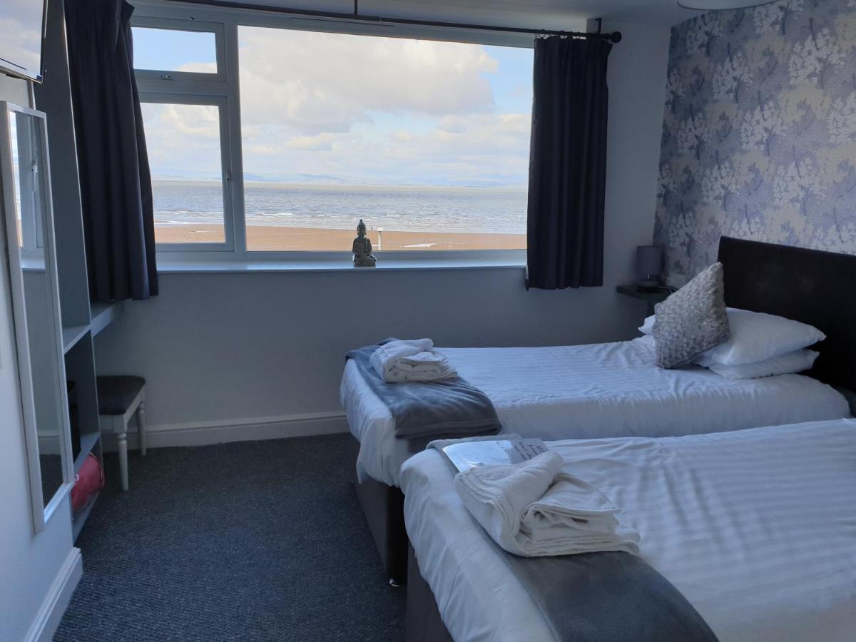Hotel Balmoral à Morecambe Extérieur photo