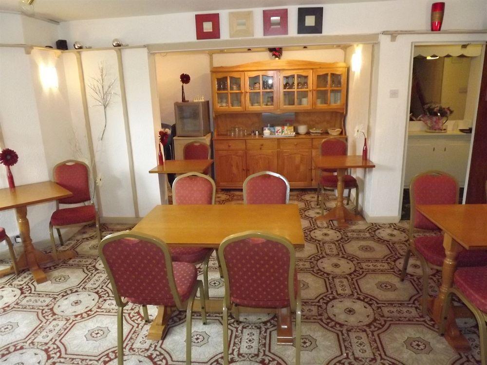 Hotel Balmoral à Morecambe Extérieur photo
