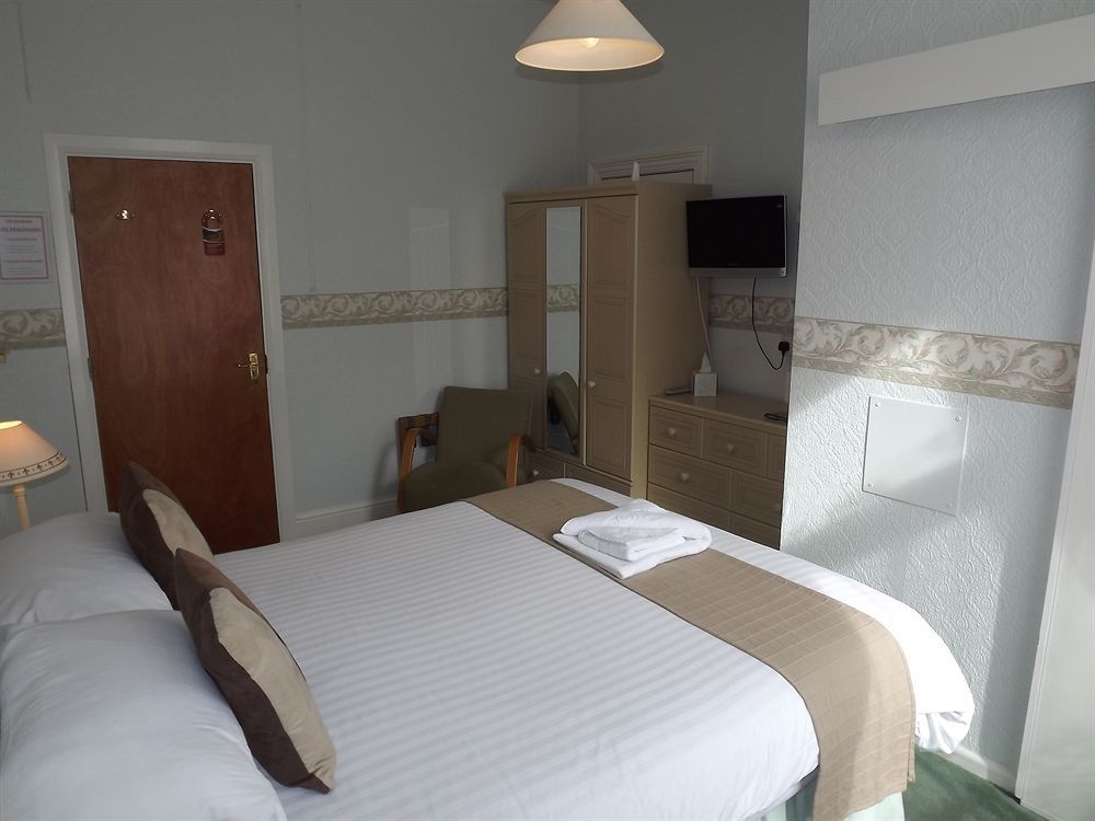 Hotel Balmoral à Morecambe Extérieur photo