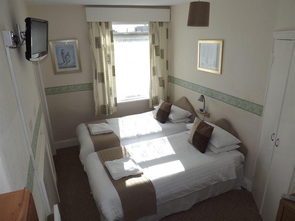 Hotel Balmoral à Morecambe Extérieur photo