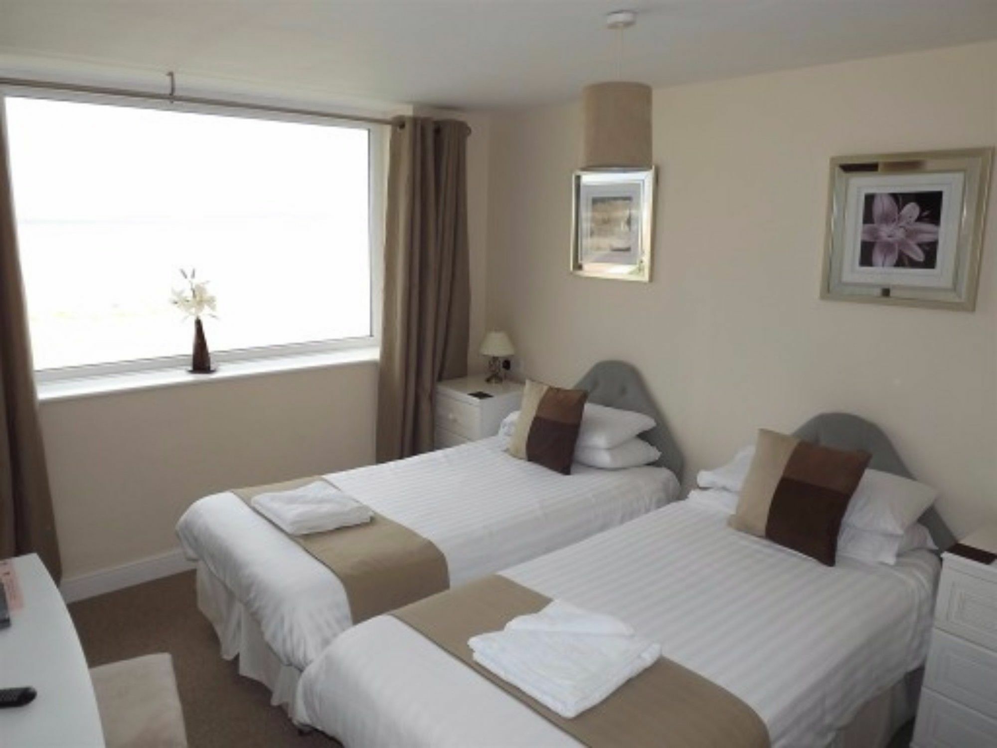 Hotel Balmoral à Morecambe Extérieur photo