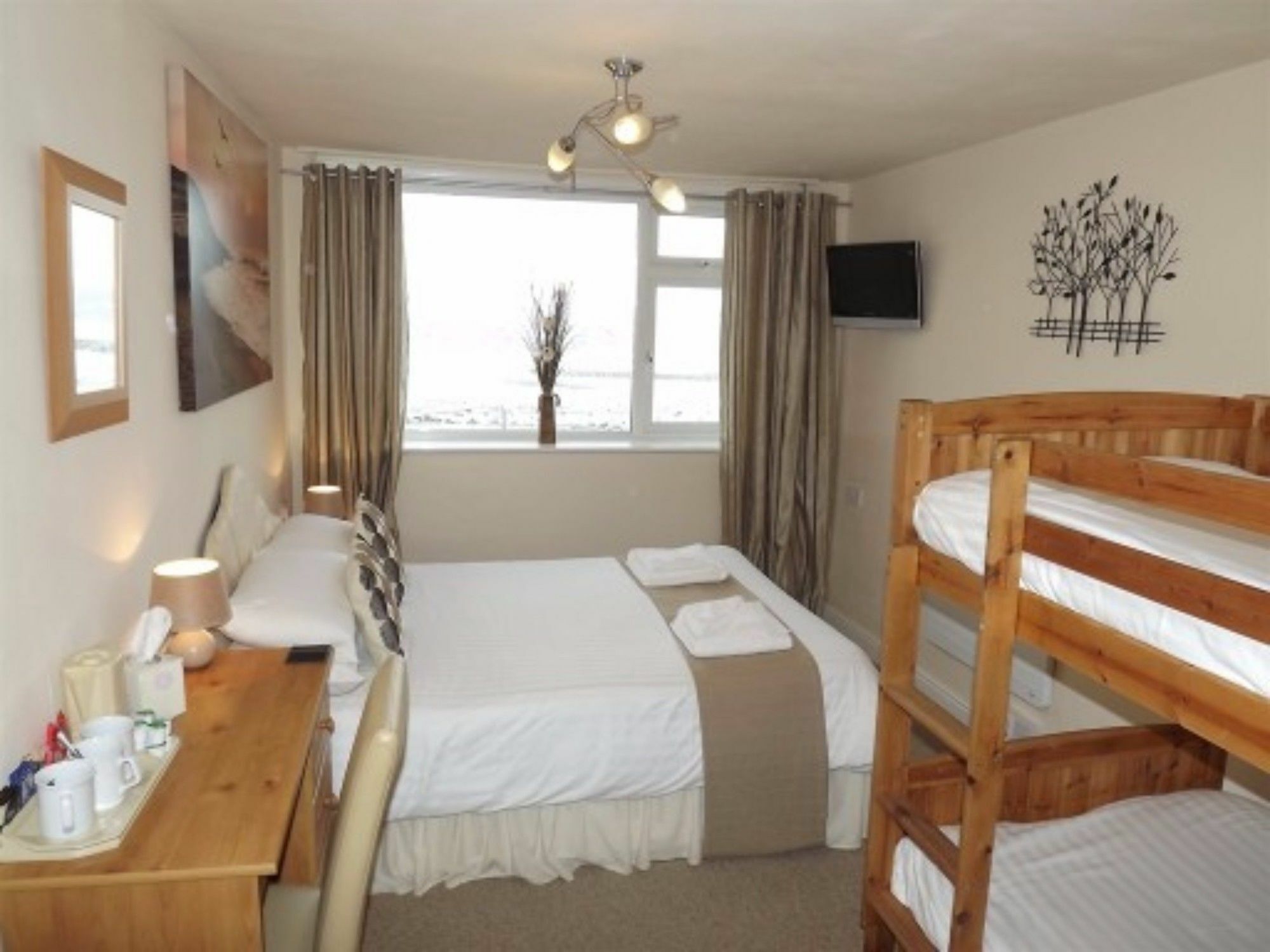 Hotel Balmoral à Morecambe Extérieur photo